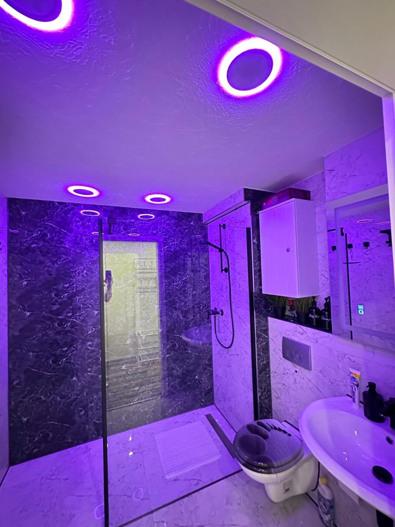 נויבורג אן דר דונאו Modern Apartments Neuburg P - Top - 2 Zimmer, Komfort, Balkon, Wi-Fi, Smart Tv, Grosse Dusche, Kueche מראה חיצוני תמונה
