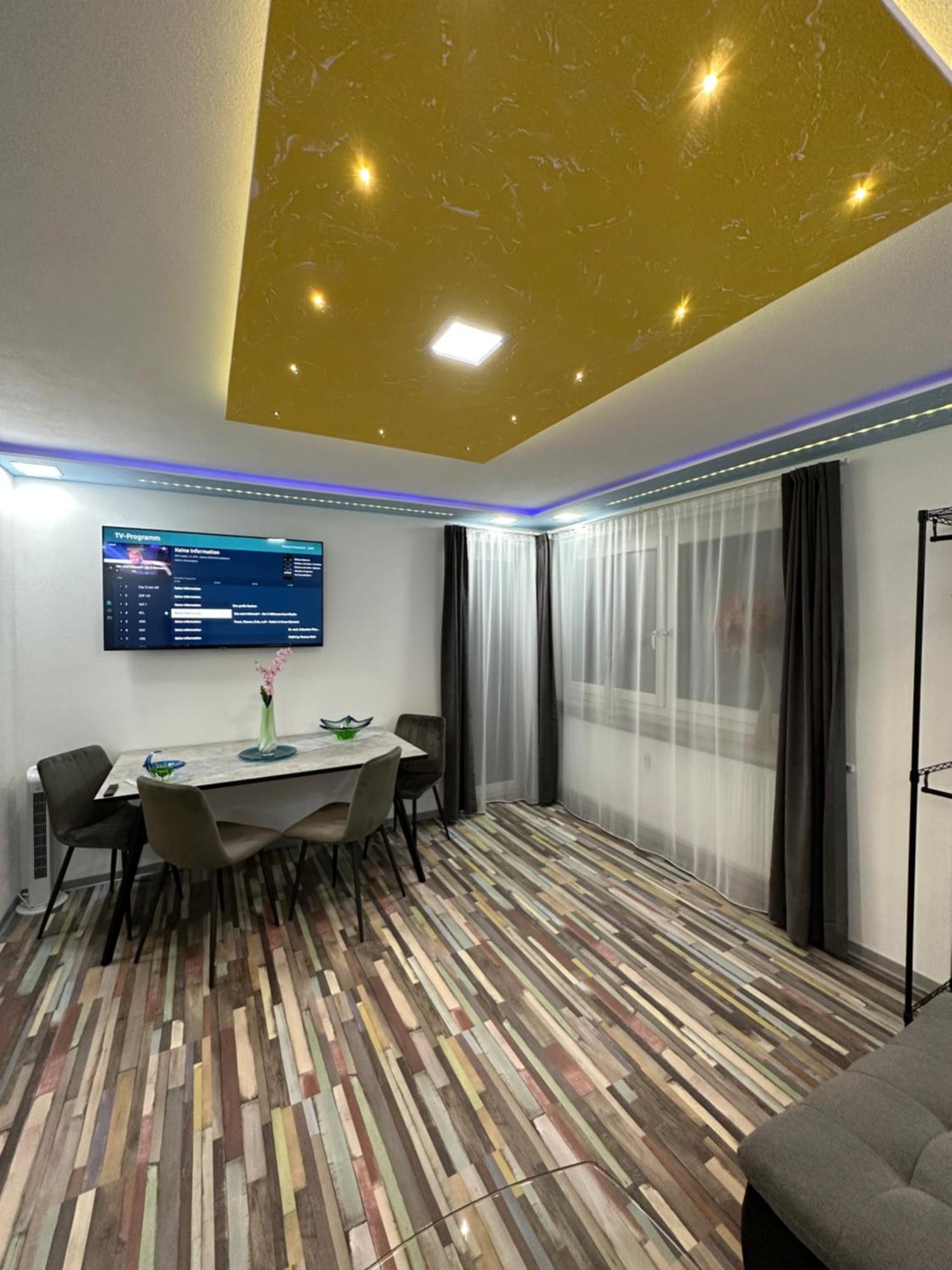 נויבורג אן דר דונאו Modern Apartments Neuburg P - Top - 2 Zimmer, Komfort, Balkon, Wi-Fi, Smart Tv, Grosse Dusche, Kueche מראה חיצוני תמונה
