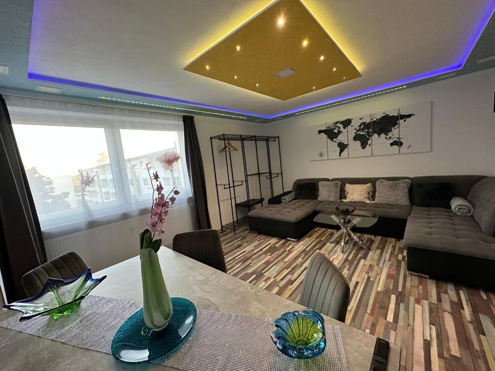 נויבורג אן דר דונאו Modern Apartments Neuburg P - Top - 2 Zimmer, Komfort, Balkon, Wi-Fi, Smart Tv, Grosse Dusche, Kueche מראה חיצוני תמונה